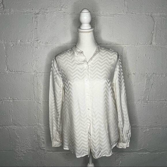 Equipment Tops - Equipment Women's  Femme Silk Chevron Collarless Button Cuff White Blouse XS